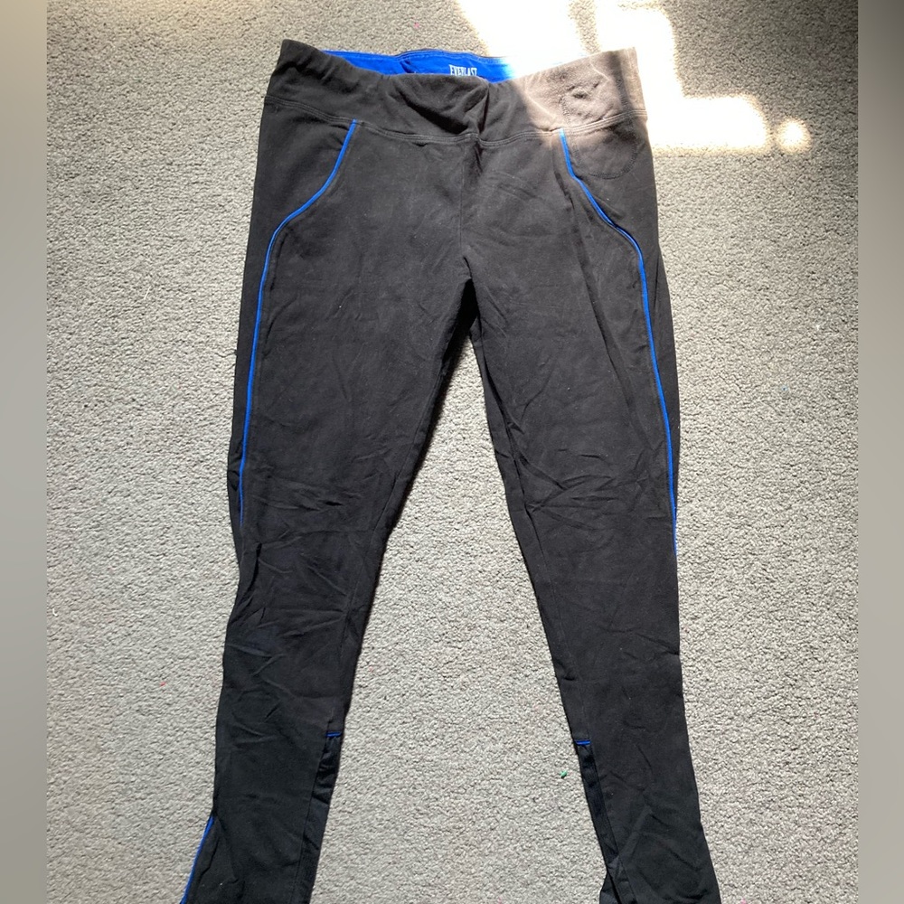 Black and blue leggings